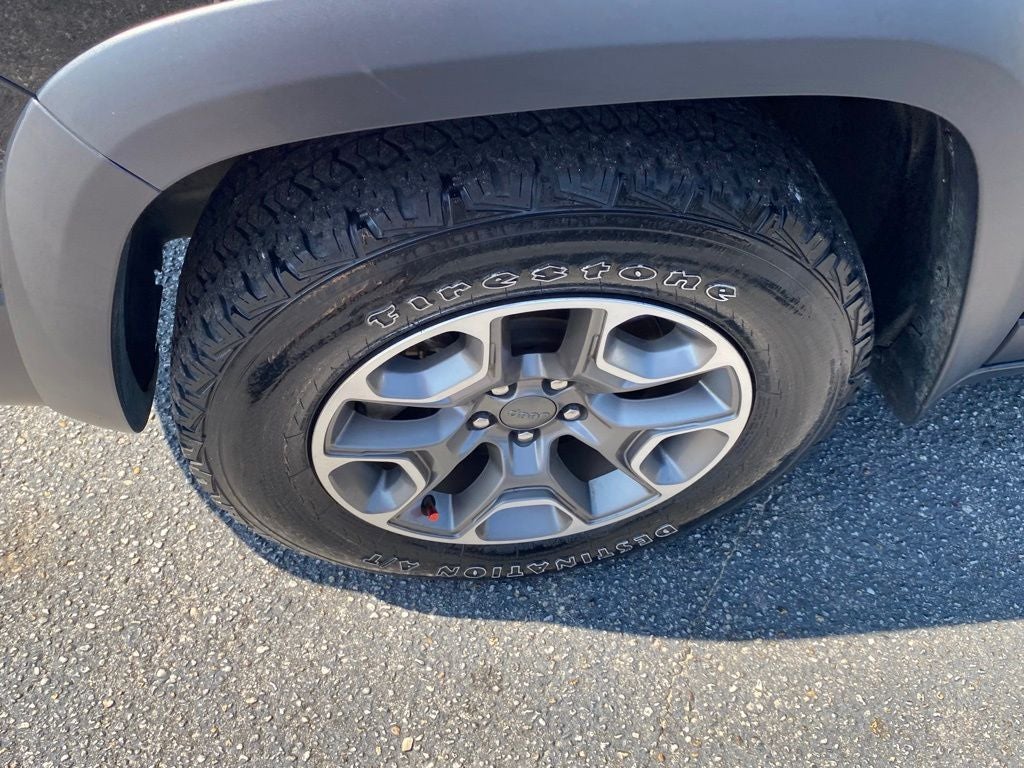 2022 Jeep Cherokee Trailhawk