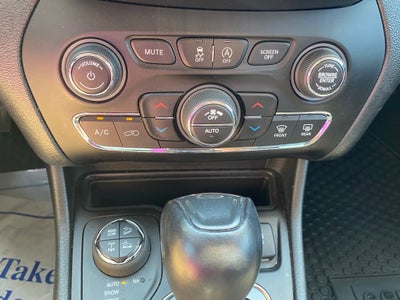 2022 Jeep Cherokee Trailhawk
