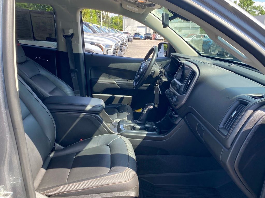 2022 GMC Canyon AT4 w/Leather