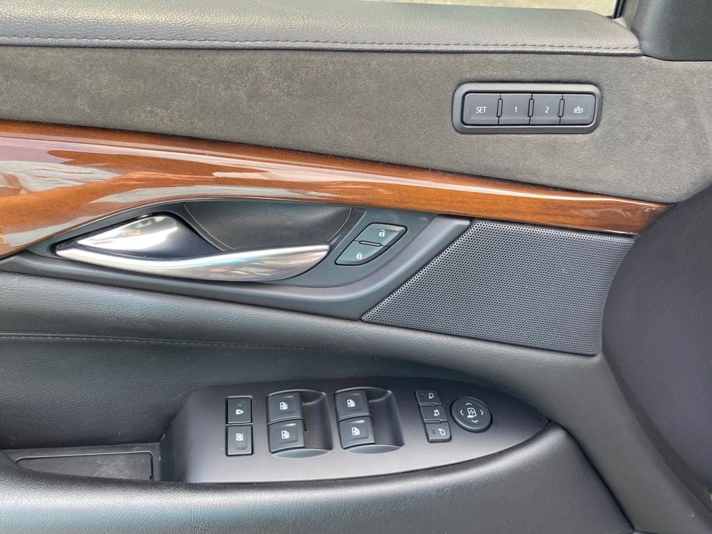 2019 Cadillac Escalade Luxury