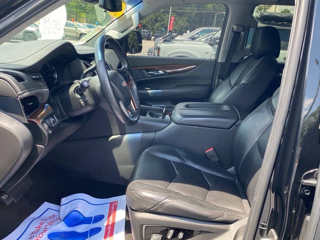 2019 Cadillac Escalade Luxury