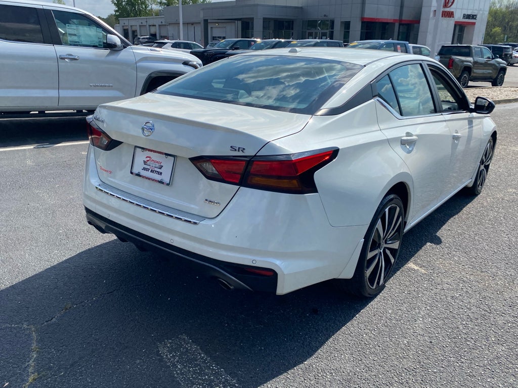 2022 Nissan Altima 2.5 SR