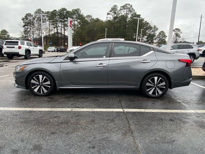 2022 Nissan Altima 2.5 SV