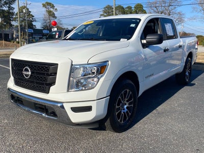 2024 Nissan Titan SV