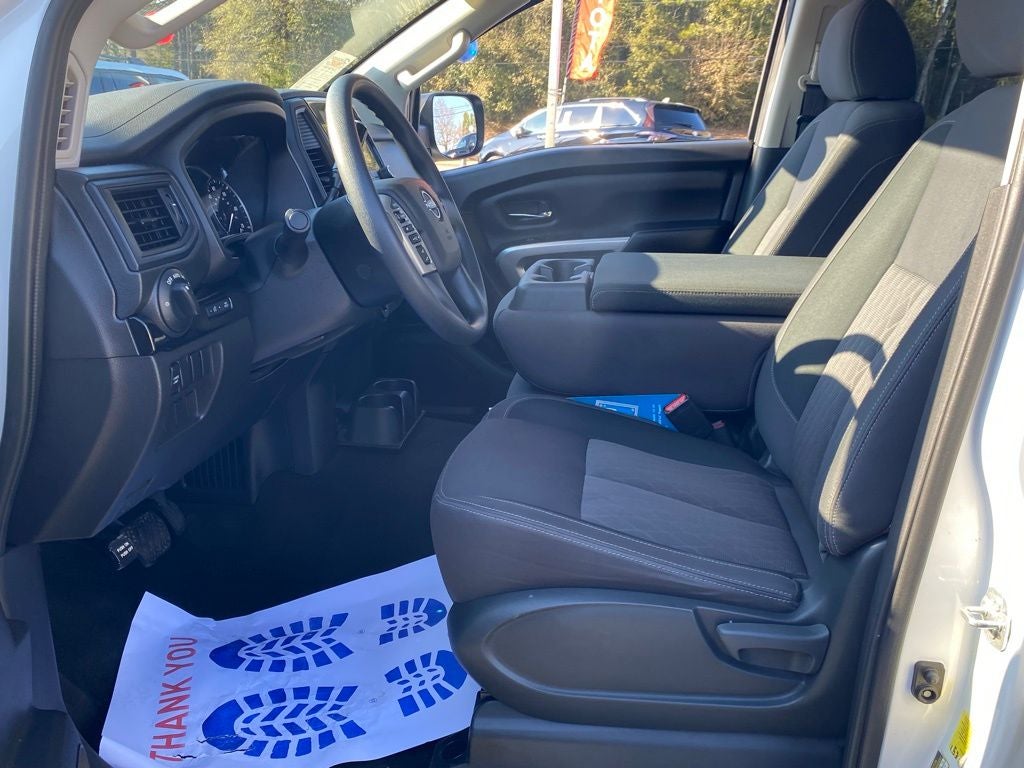 2024 Nissan Titan SV