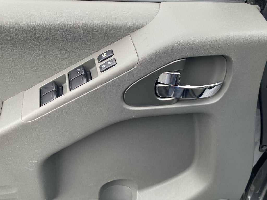 2021 Nissan Frontier SV