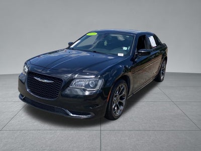 2018 Chrysler 300 Touring
