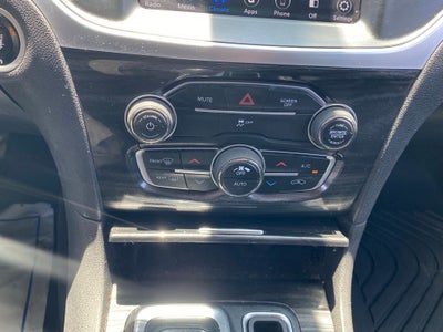 2018 Chrysler 300 Touring