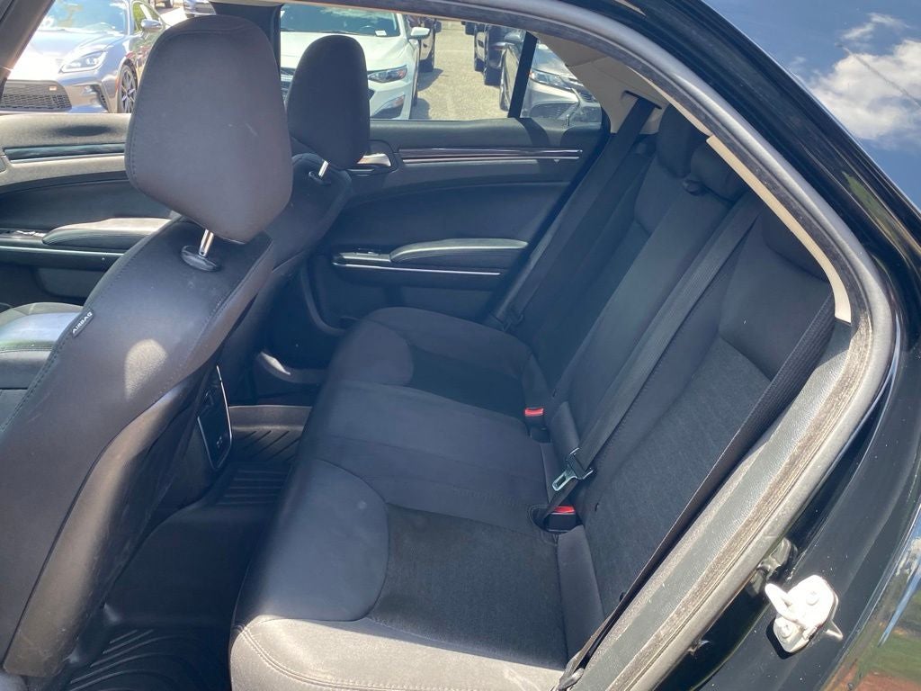2018 Chrysler 300 Touring