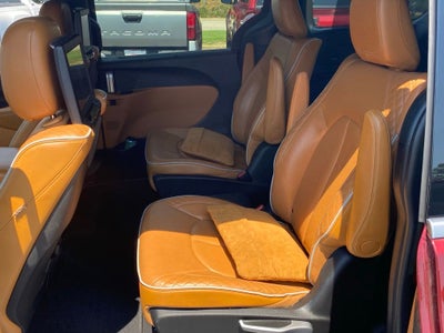 2021 Chrysler Pacifica Hybrid Pinnacle