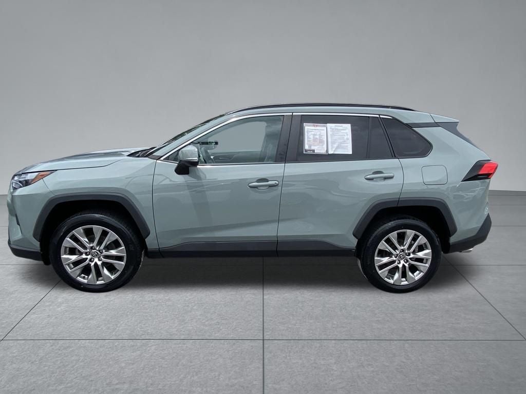 2022 Toyota RAV4 XLE Premium