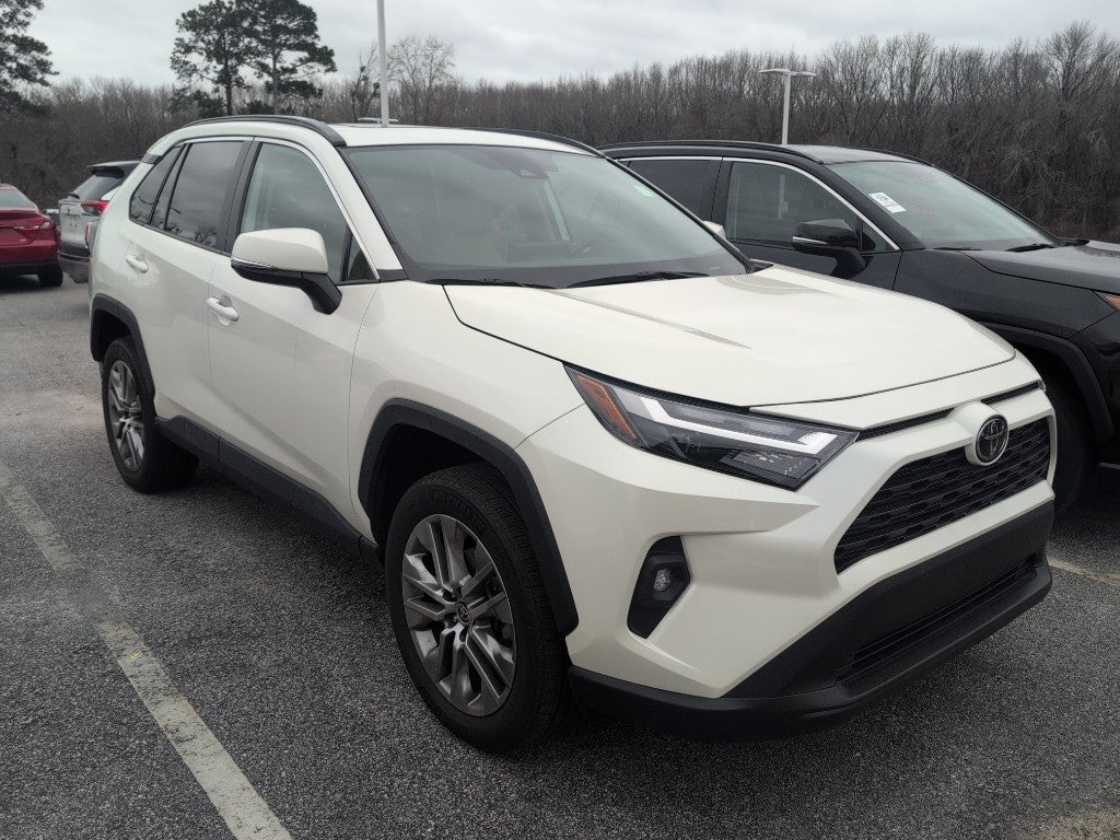 2022 Toyota RAV4 XLE Premium