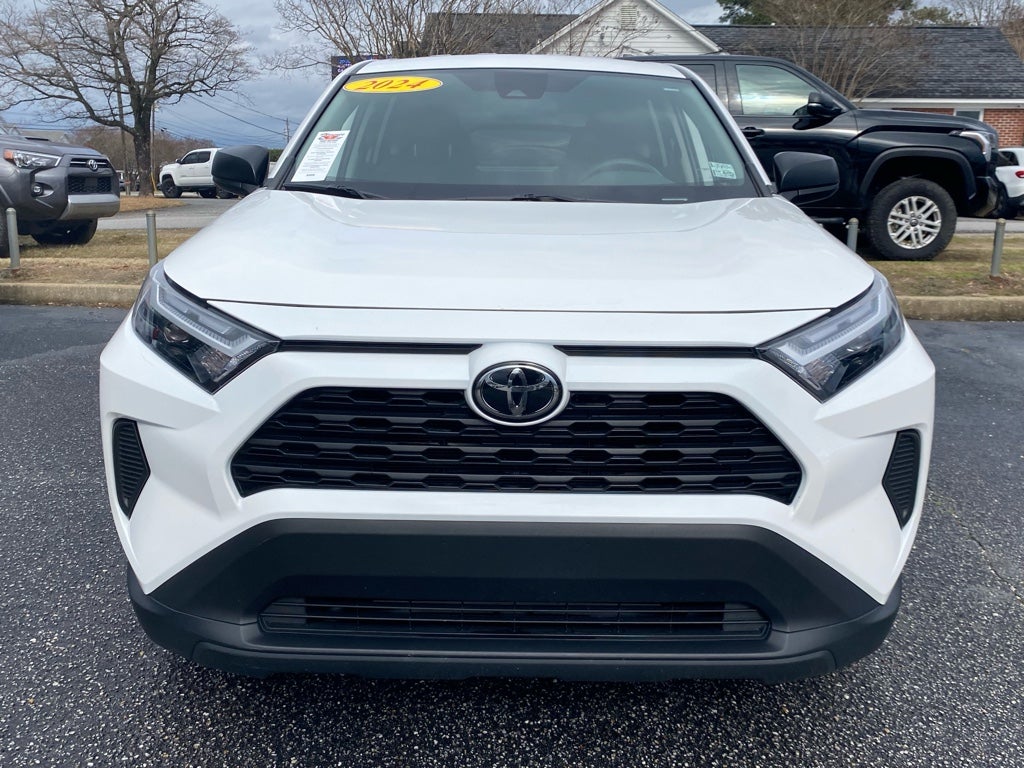 2024 Toyota RAV4 LE