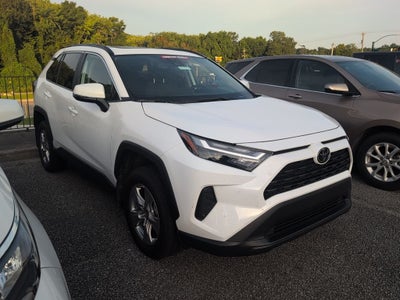 2025 Toyota RAV4 XLE