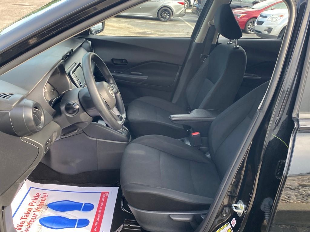 2023 Nissan Kicks S