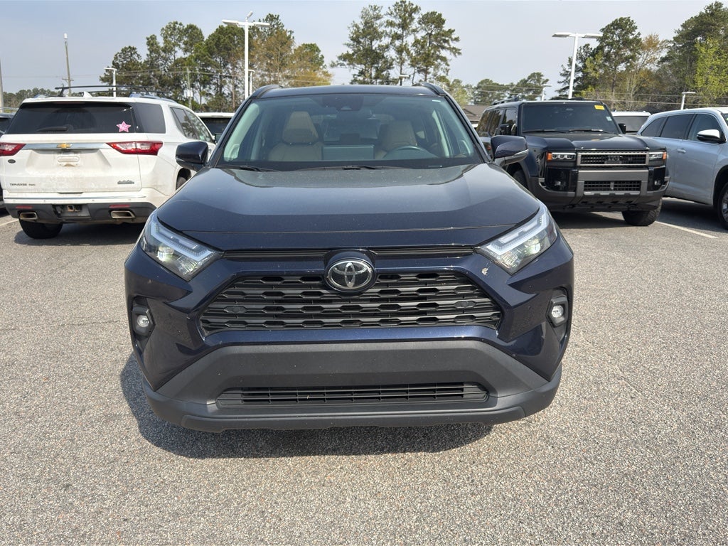 2025 Toyota Camry Hybrid LE