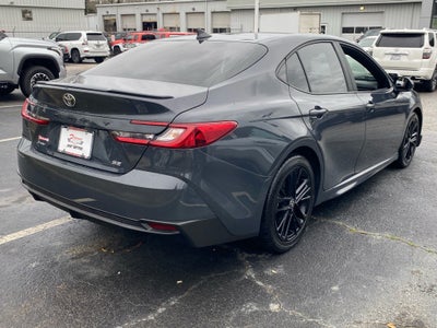 2025 Toyota Camry Hybrid SE