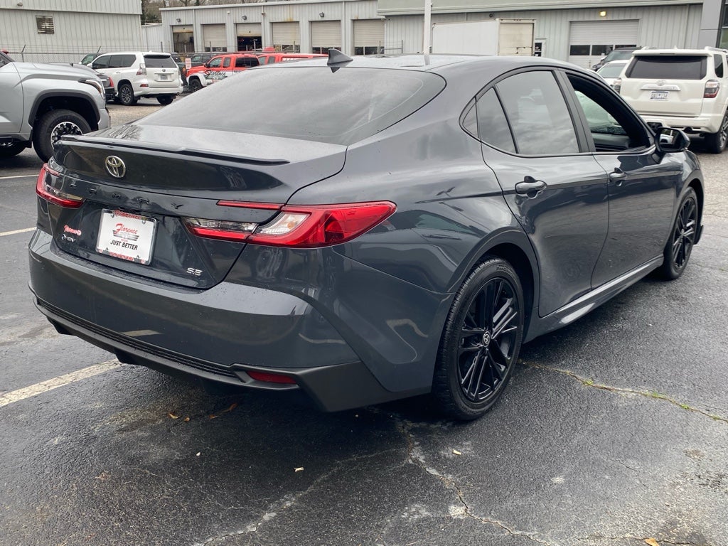 2025 Toyota Camry Hybrid SE