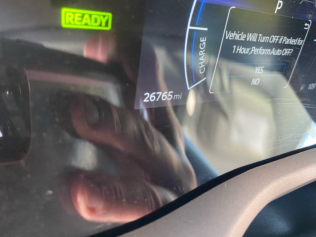 2025 Toyota Camry Hybrid LE