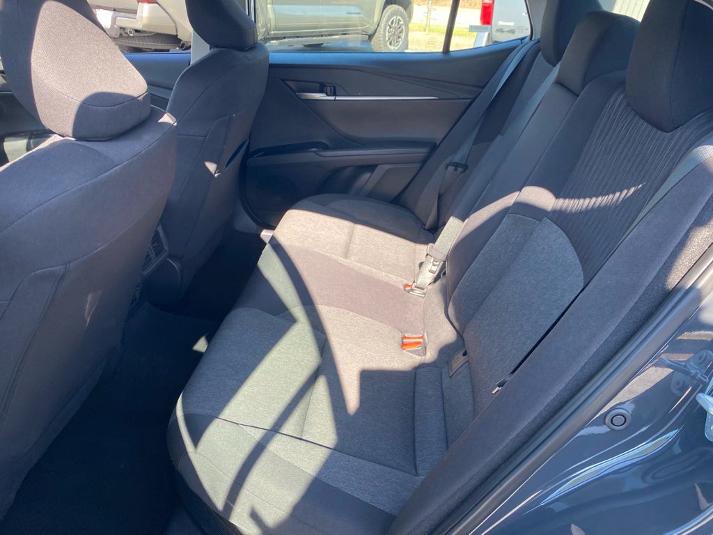 2025 Toyota Camry Hybrid LE