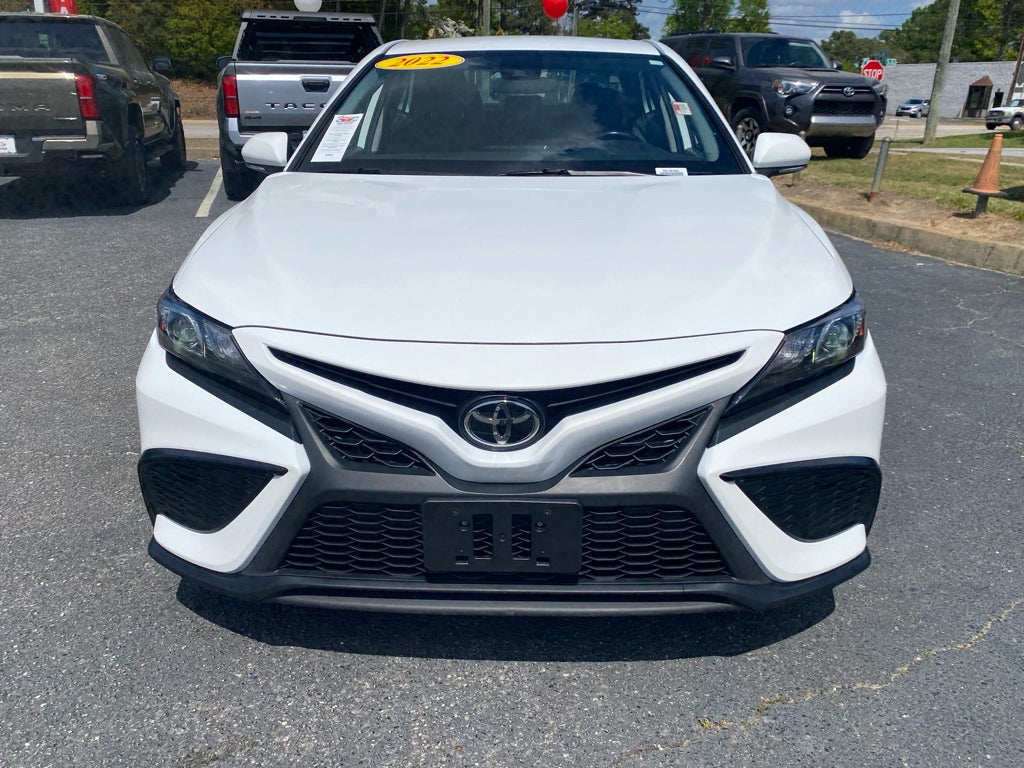 2022 Toyota Camry SE