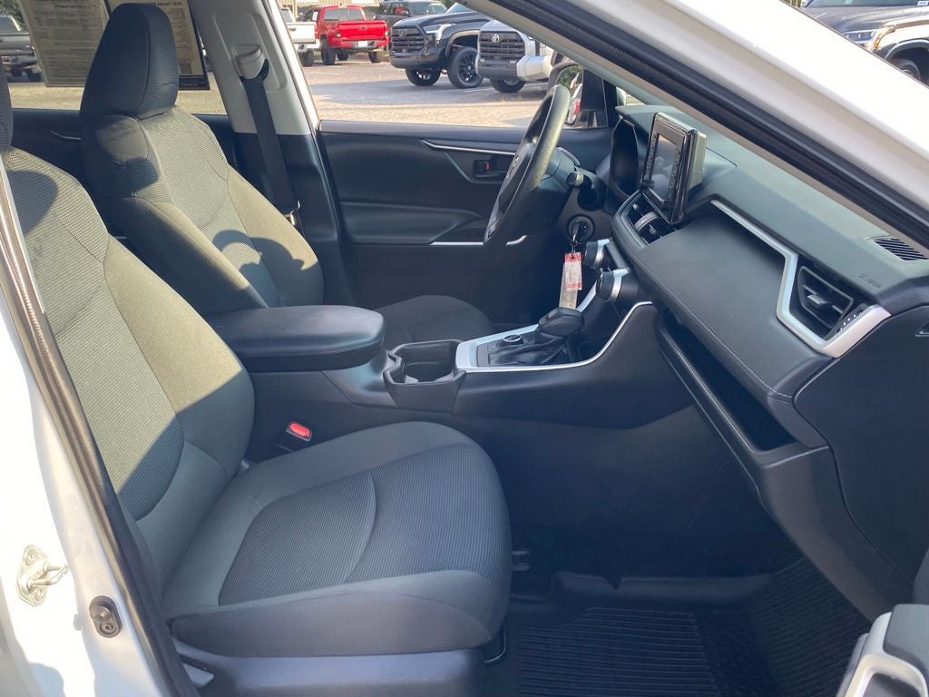 2021 Toyota RAV4 Hybrid LE