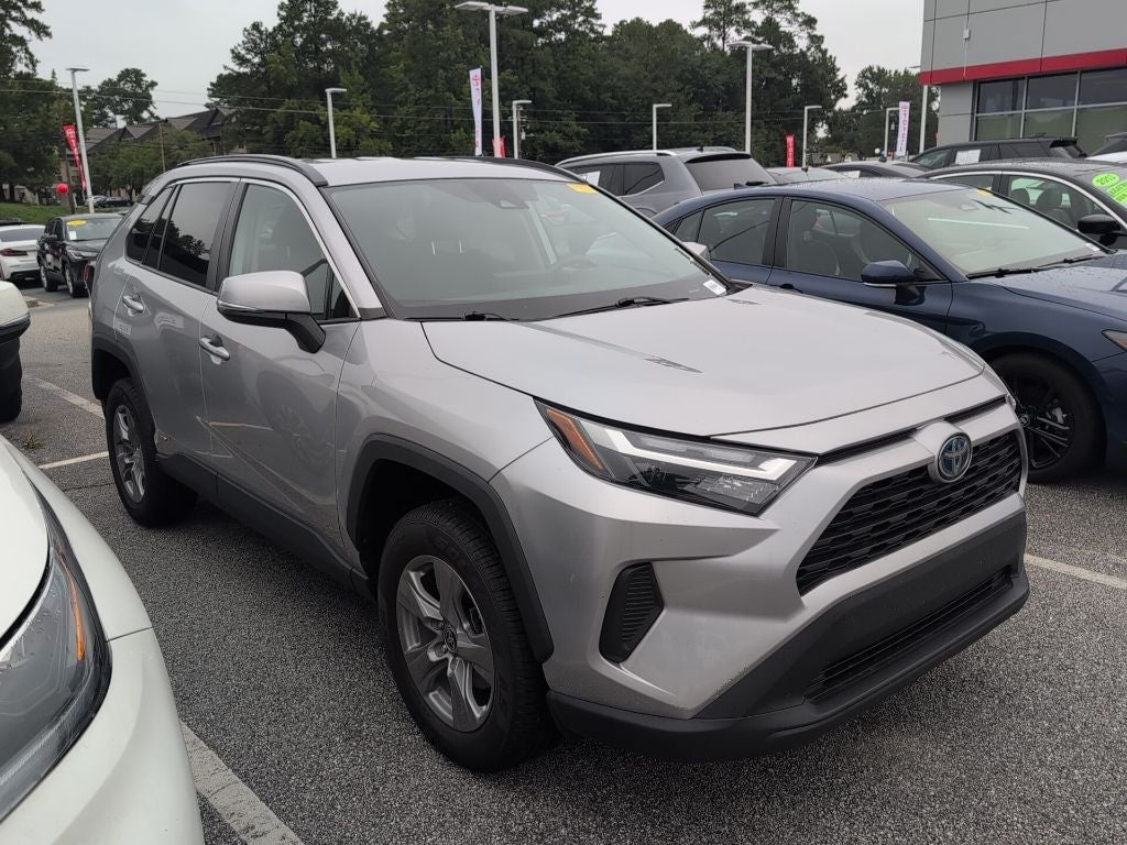2022 Toyota RAV4 Hybrid XLE