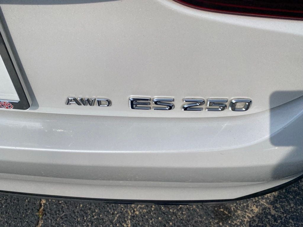 2021 Lexus ES 250