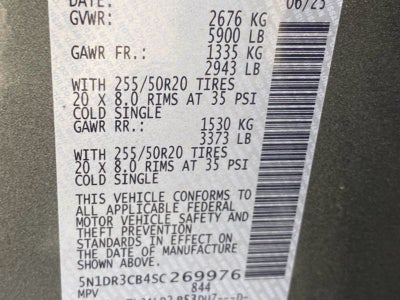 2025 Nissan Pathfinder SL