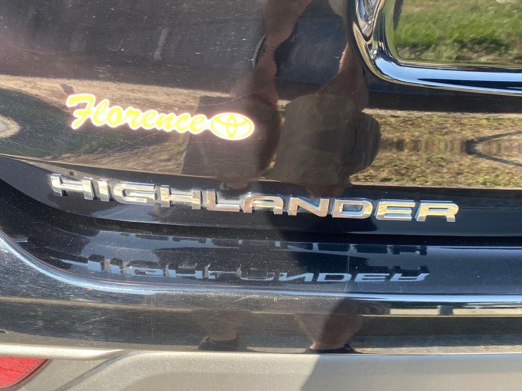 2024 Toyota Highlander Hybrid LE
