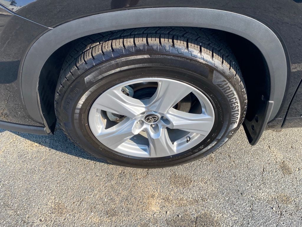 2024 Toyota Highlander Hybrid LE