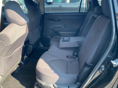 2024 Toyota Highlander Hybrid LE