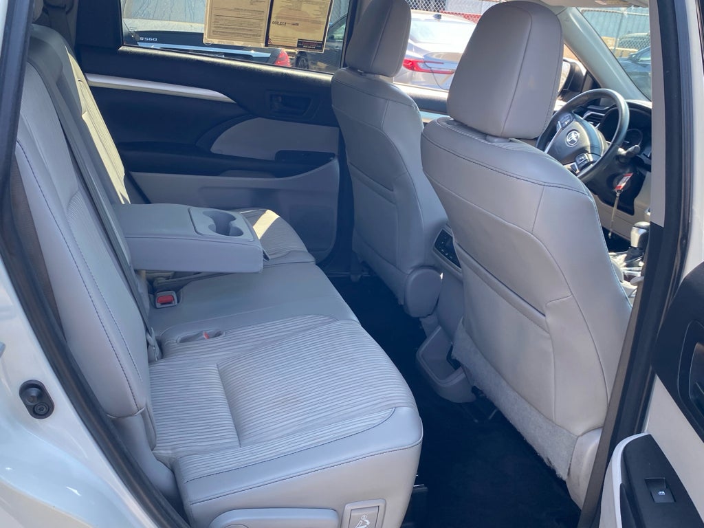 2016 Toyota Highlander LE Plus