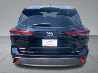 2022 Toyota Highlander LE