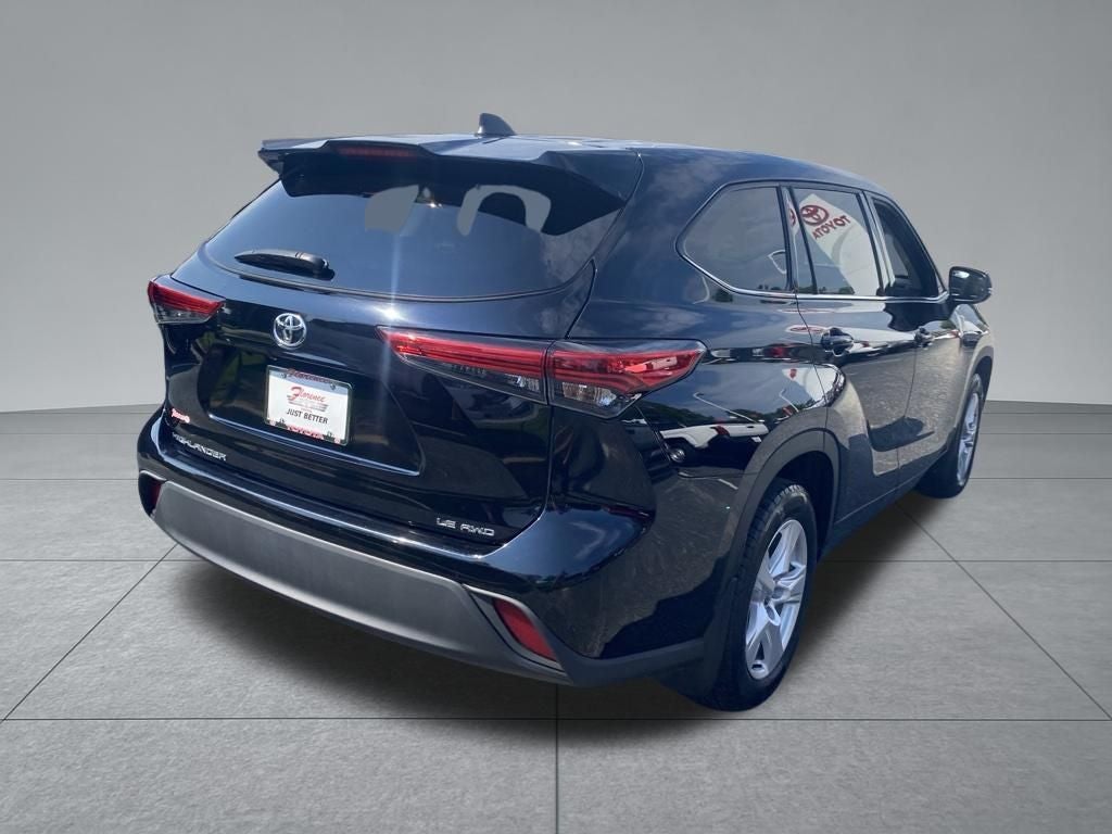 2022 Toyota Highlander LE