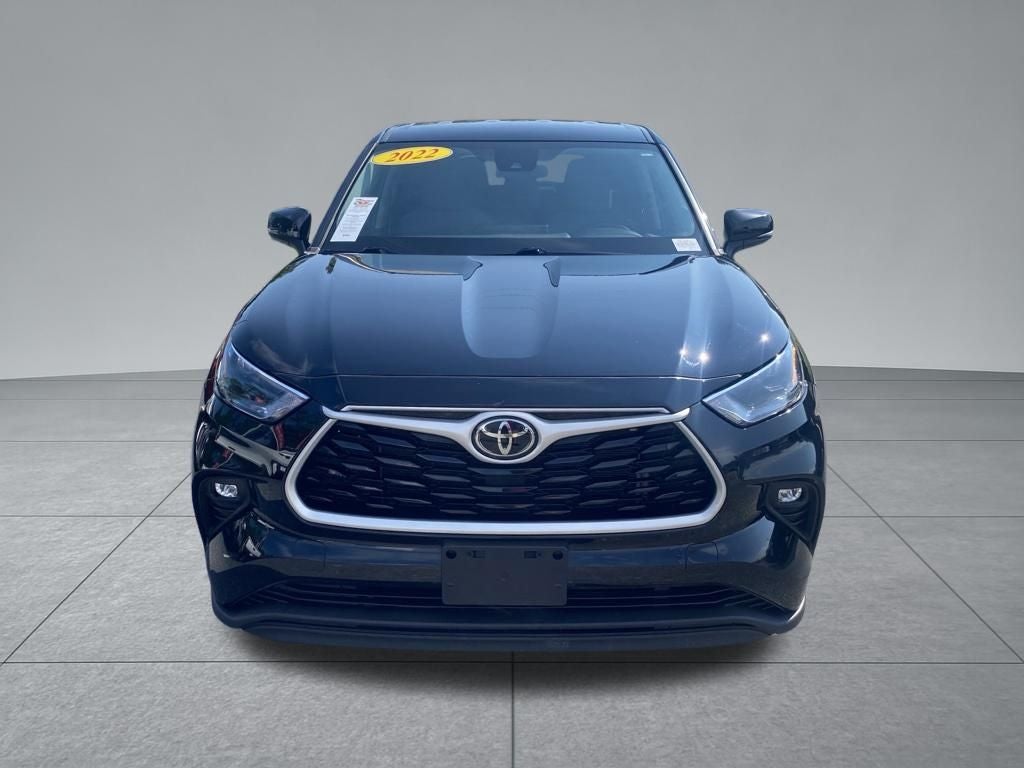 2022 Toyota Highlander LE