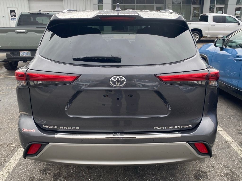 2020 Toyota Highlander Platinum