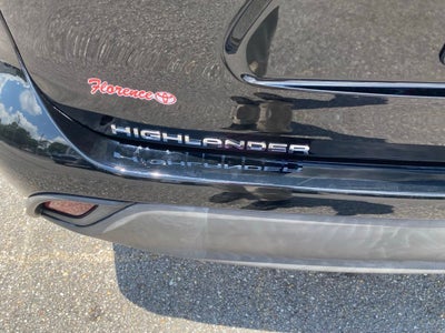 2022 Toyota Highlander Hybrid XLE