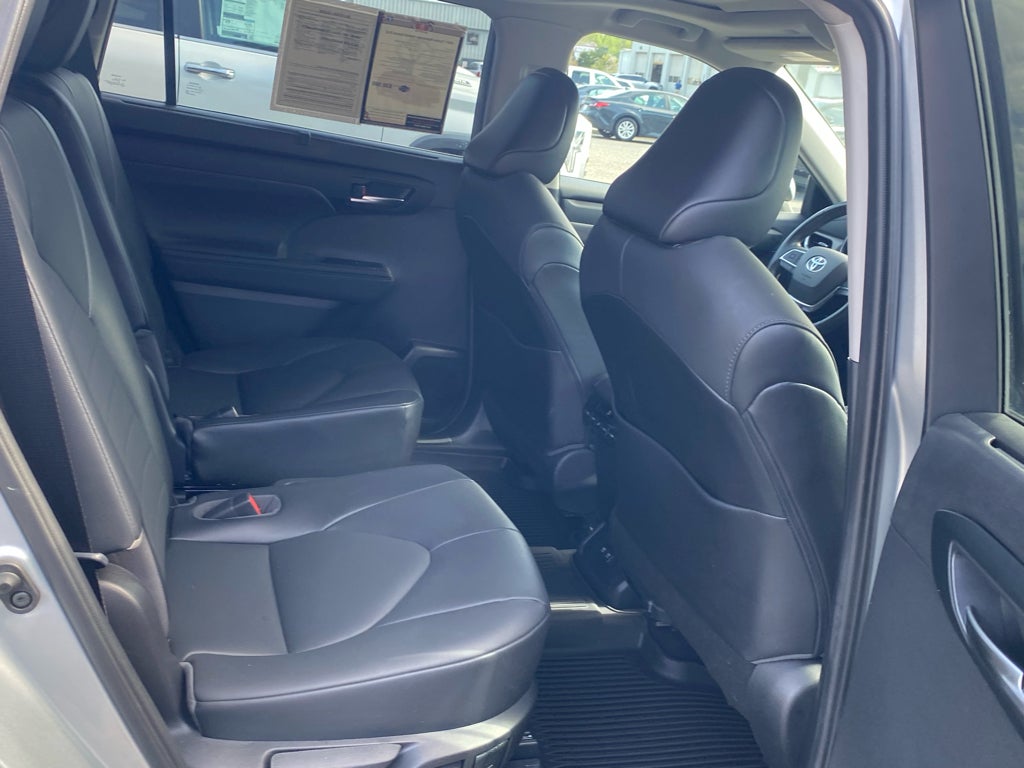 2021 Toyota Highlander Hybrid Hybrid XLE