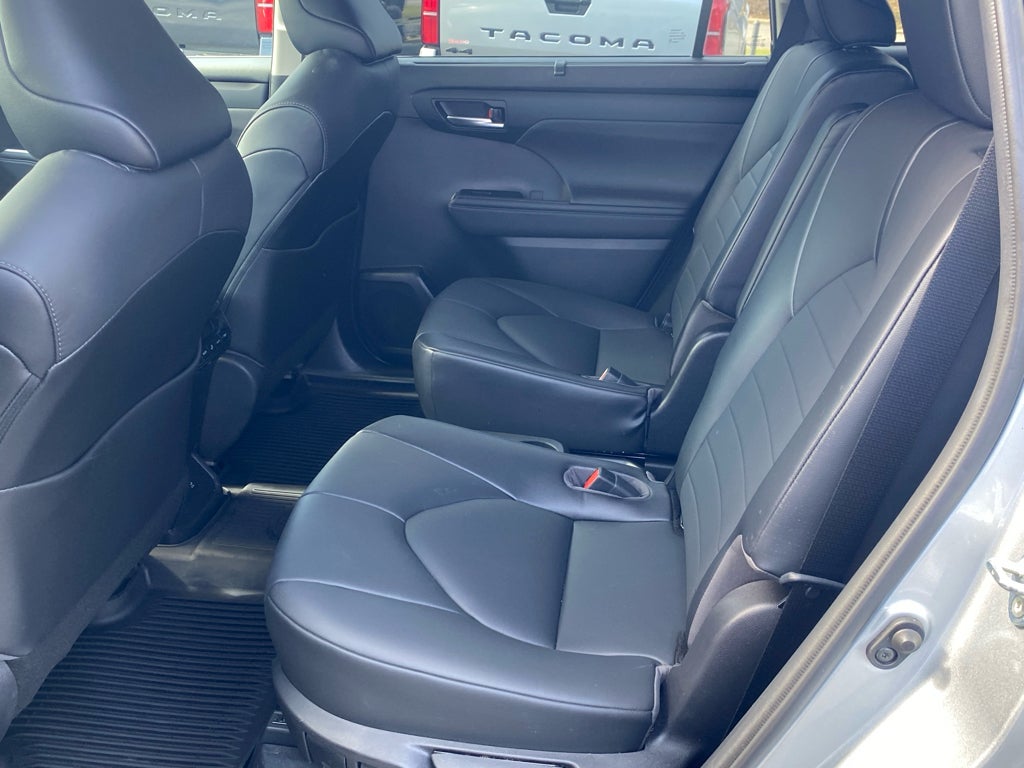 2021 Toyota Highlander Hybrid Hybrid XLE