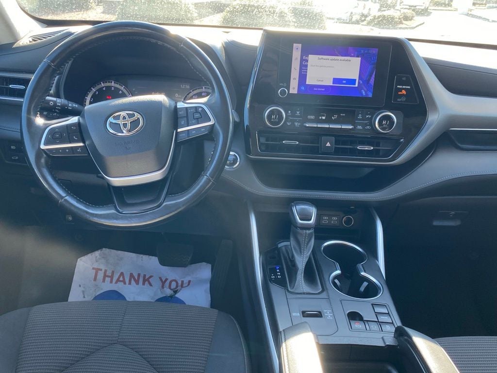 2023 Toyota Highlander LE