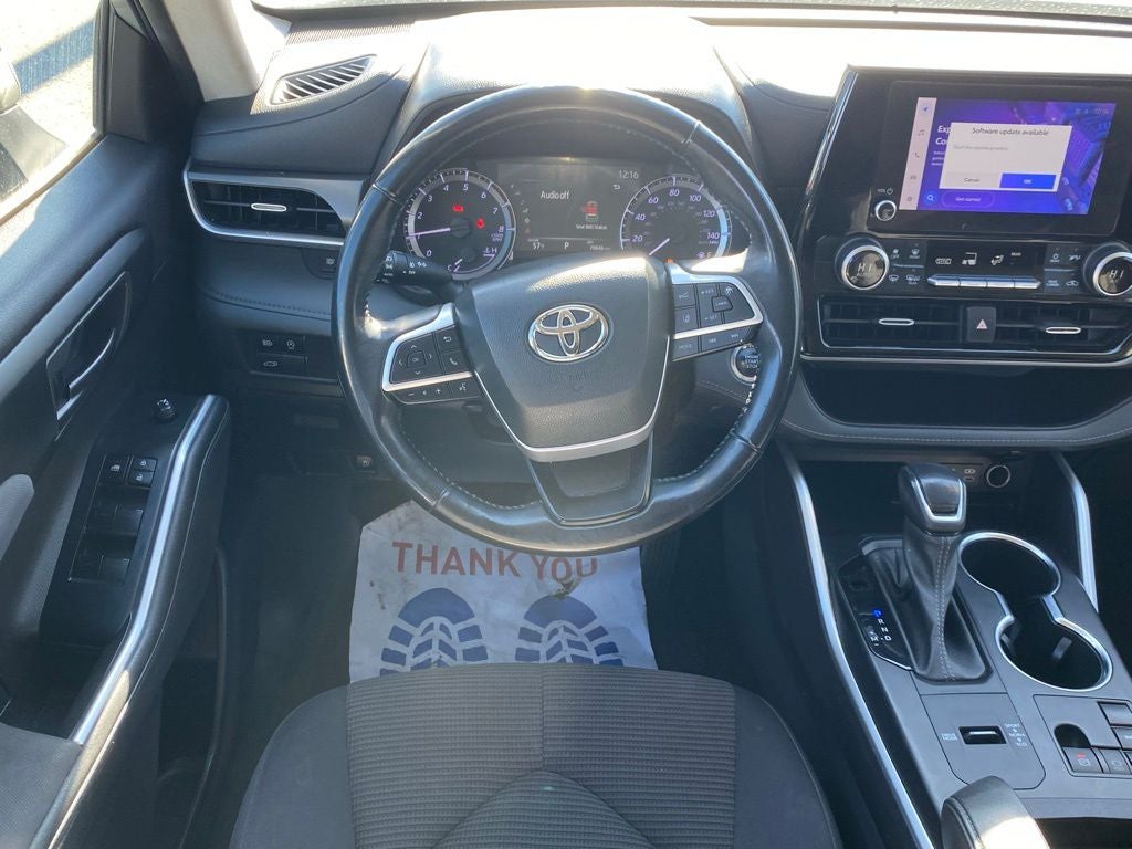 2023 Toyota Highlander LE