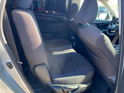 2023 Toyota Highlander LE