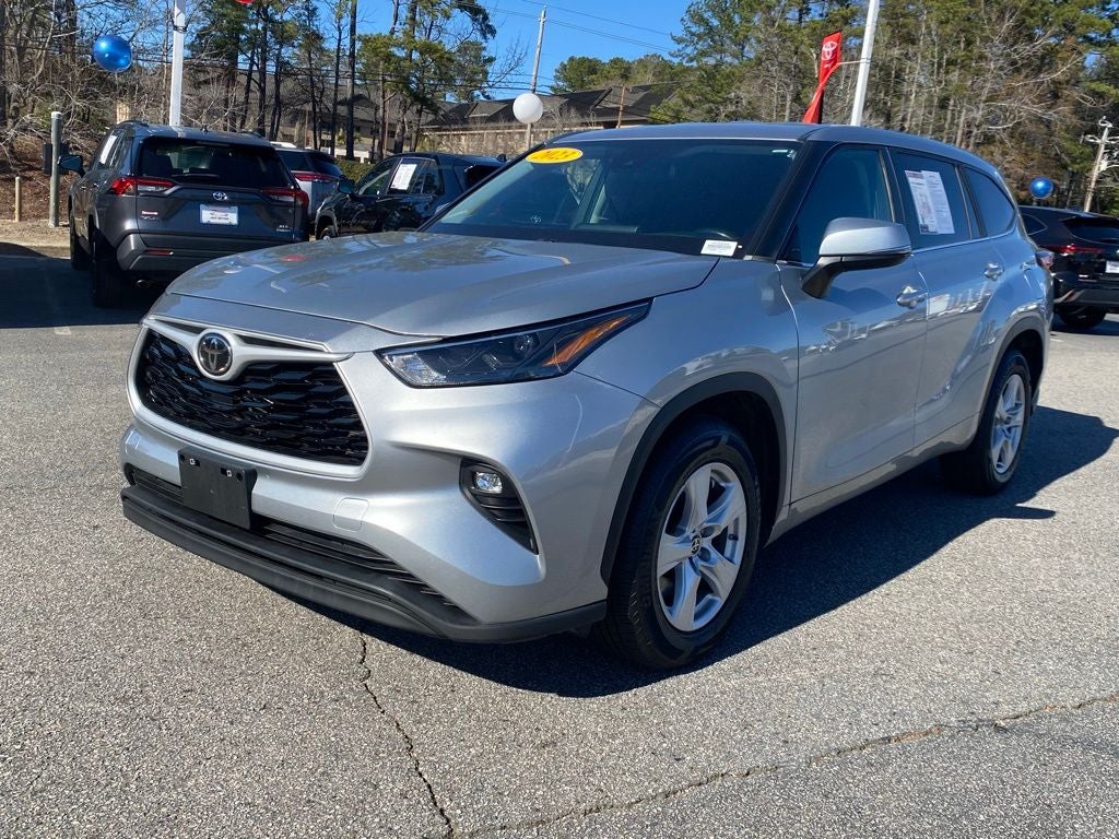 2023 Toyota Highlander LE