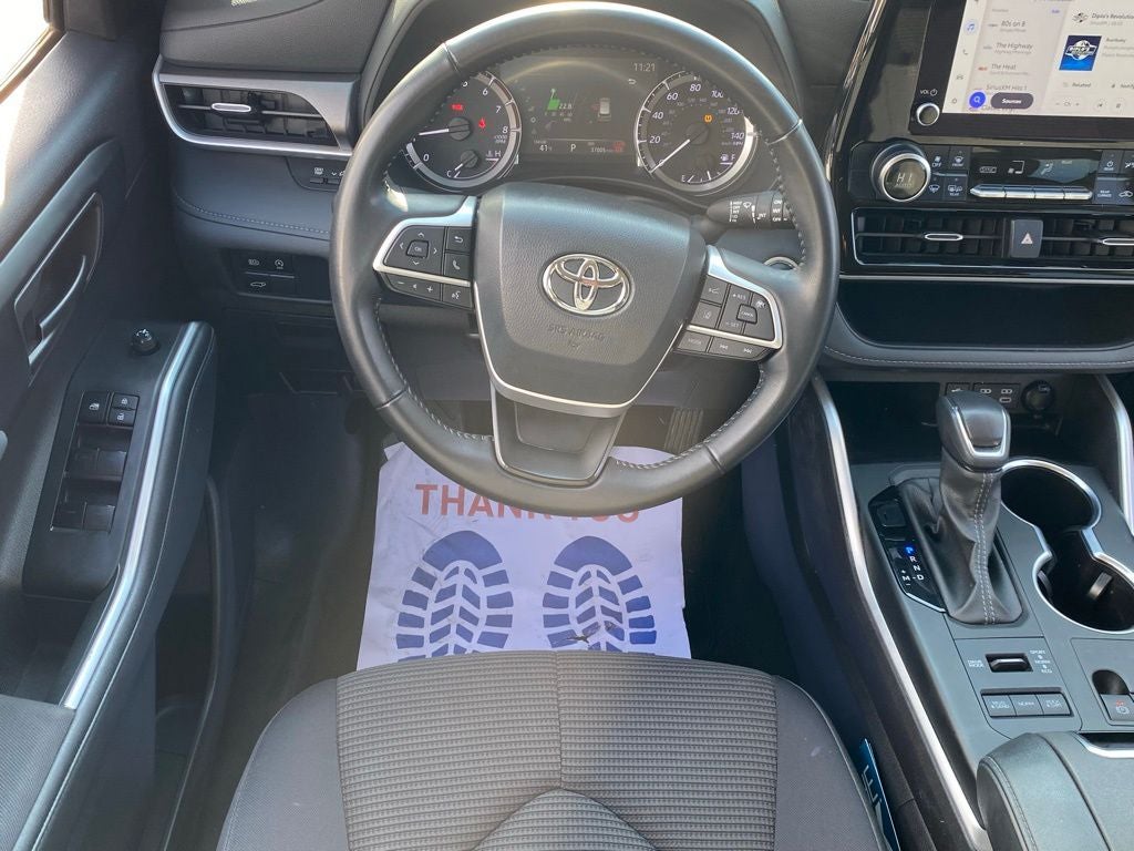 2024 Toyota Highlander LE