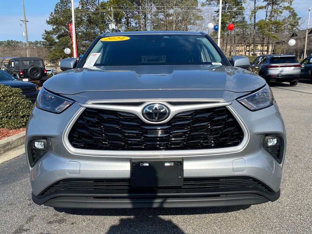 2024 Toyota Highlander LE