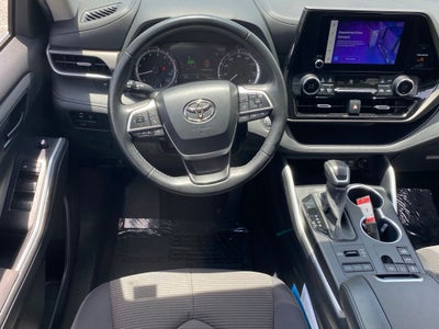 2023 Toyota Highlander LE
