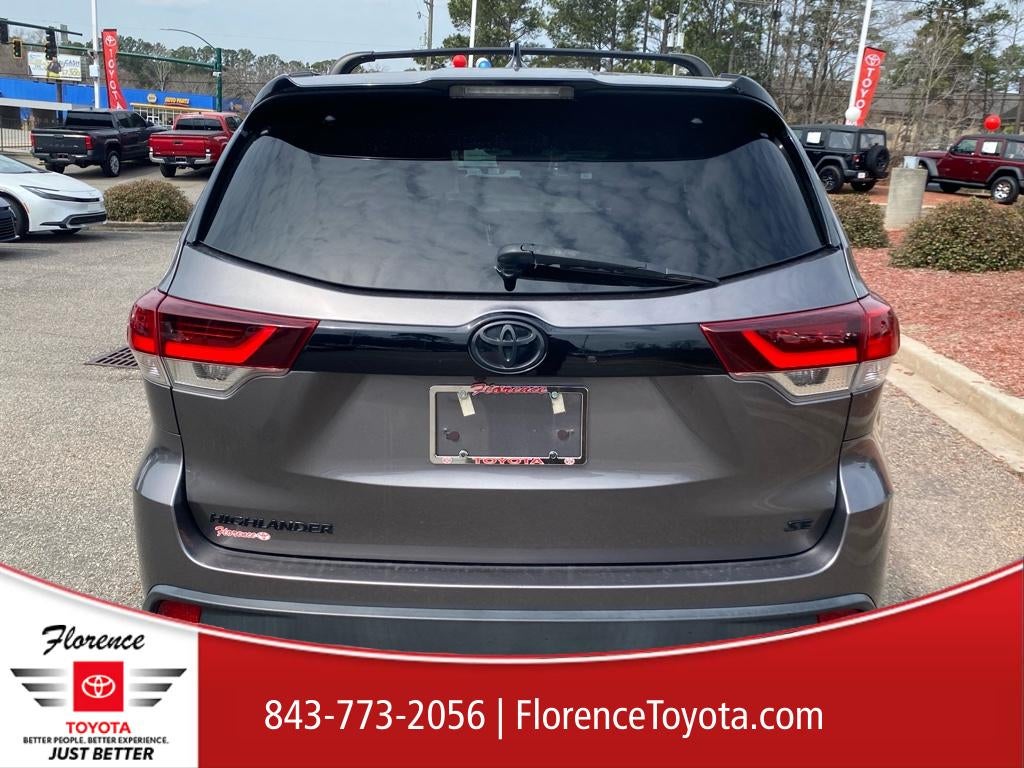 2019 Toyota Highlander SE Nightshade