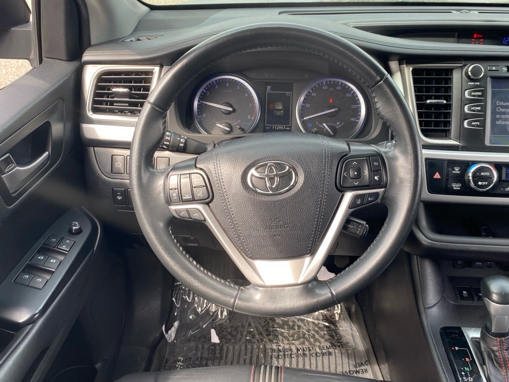 2019 Toyota Highlander SE Nightshade
