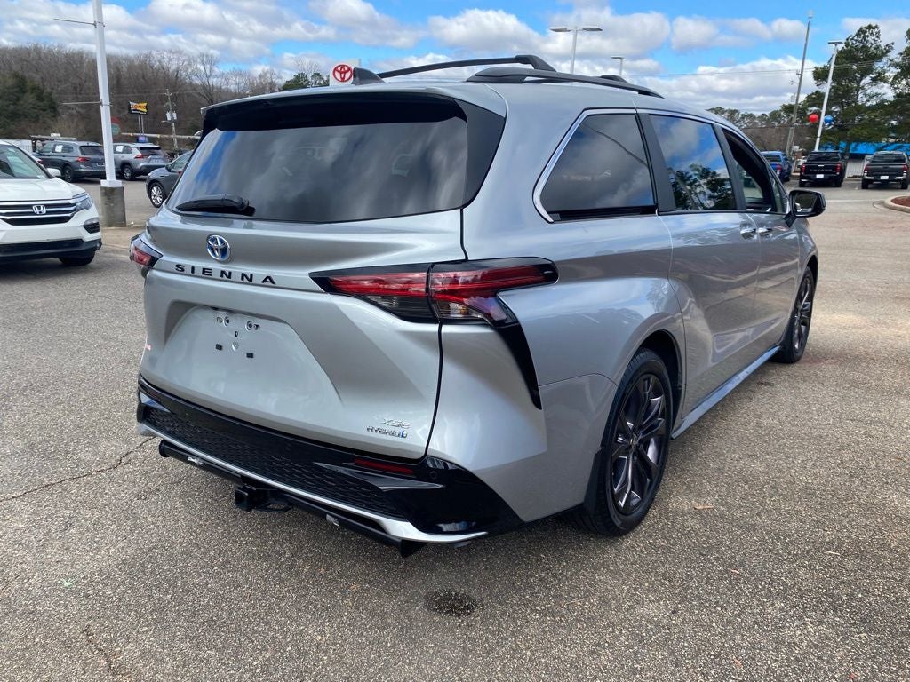 2024 Toyota Sienna XSE 7 Passenger